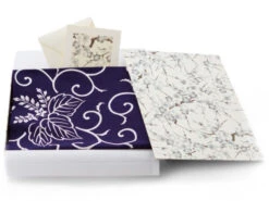 Geschenkset Chiyogami Mit Furoshiki Kiri Karakusa M -Besteckladen geschenkset chiyogami mit furoshiki kiri karakusa m 1