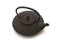 Japanische Teekanne Gusseisen Hira Arare, 0,5 L, Braun 3 Japanische Teekanne Gusseisen Hira Arare, 0,5 L, Braun – Bild 3