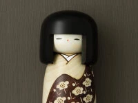 Kokeshi: Holzfigur Sachi 6 Kokeshi: Holzfigur Sachi – Bild 6